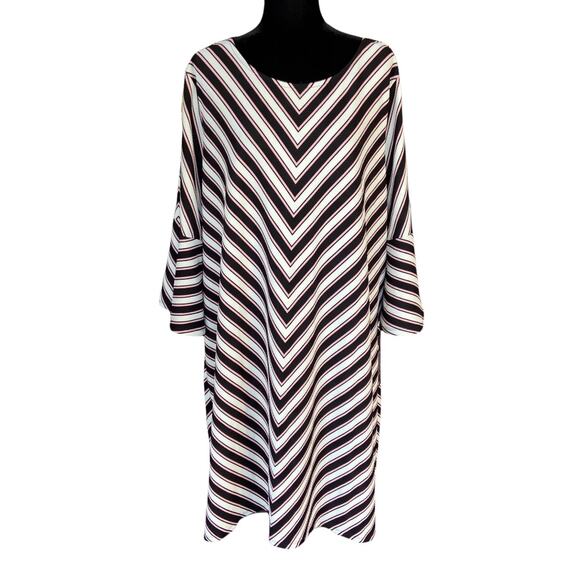 Avenue Womens Dress Size 22 24 Pink Black Cream Textured Bell Sleeve Chevron NEW - Picture 1 of 4